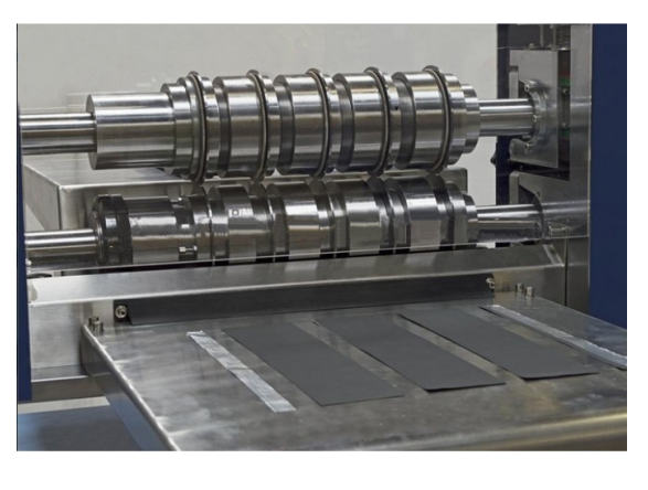 เครื่องตัด 18650