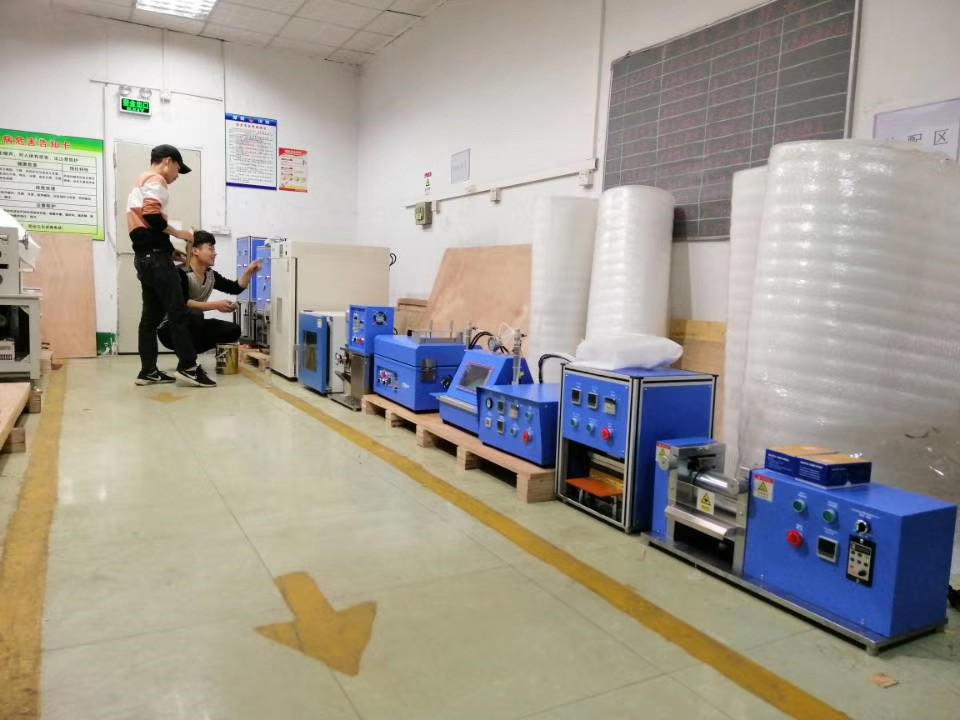 สายการผลิตเครื่องจักรห้องแล็ปแบตเตอรี่หลายสายเสร็จสมบูรณ์แล้ว สายการผลิตเครื่องจักรห้องแล็ปแบตเตอรี่หลายสายเสร็จสมบูรณ์แล้ว