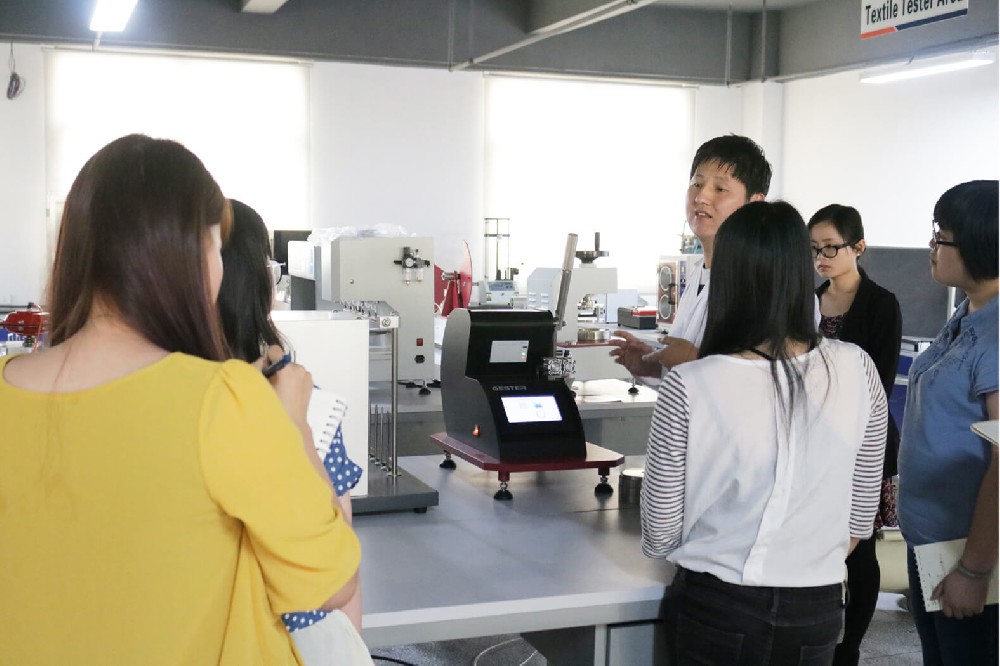 การฝึกอบรมผลิตภัณฑ์ภายใน TMAX