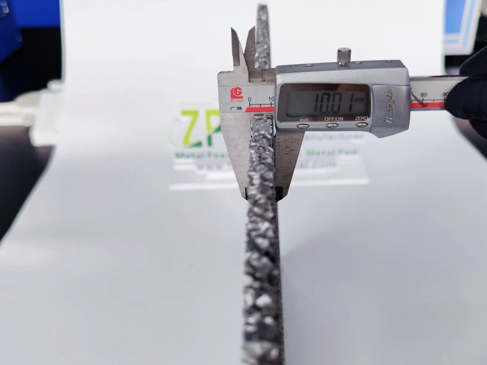 โฟมอลูมิเนียม โฟมอลูมิเนียม